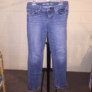 Light wash American Eagle jeans