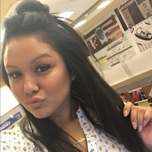 Meet your Posher, Xtine