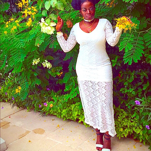 White lacy Dress - Picture 1 of 1