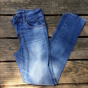 AE High Waist stretch Jeans