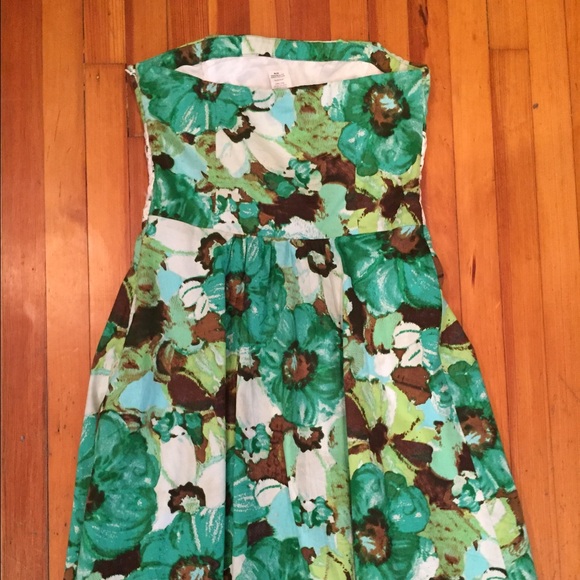 Flowery Strapless Dress - Picture 2 of 4