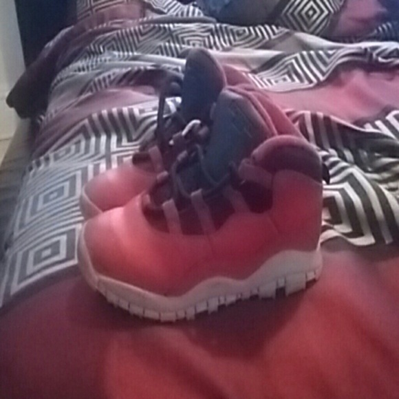 Kids jordans - Picture 2 of 3