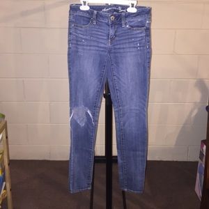 Light wash American Eagle jeggings