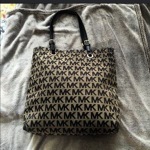 Michael Kors large signature tote