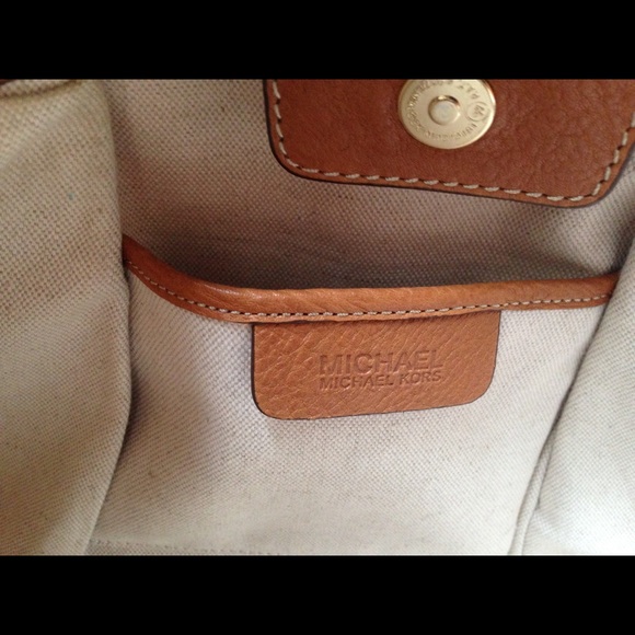 Michael Kors - Picture 2 of 4