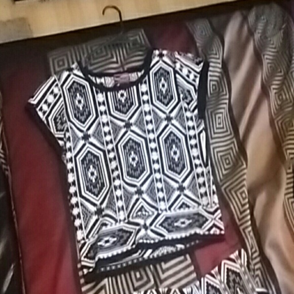 Girls 2 piece set - Picture 2 of 3