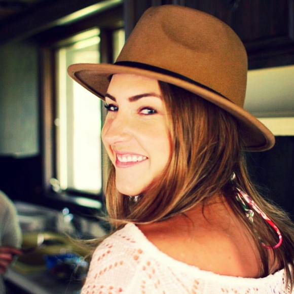 Meet your Posher, Mckaye