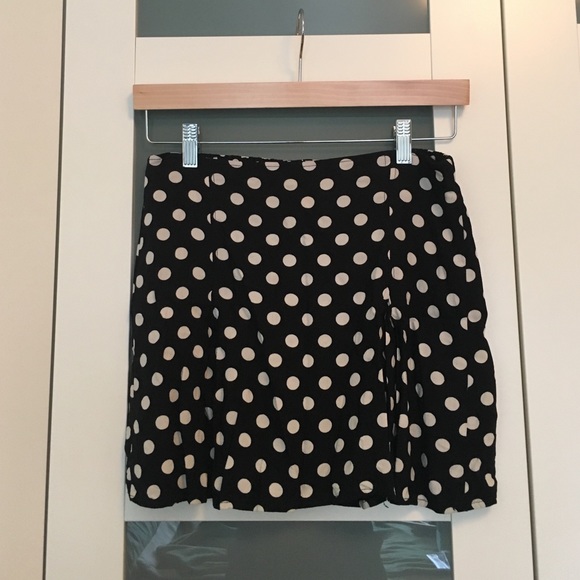 H&M polka dot skirt with pleats