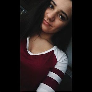 Meet your Posher, Alyssa