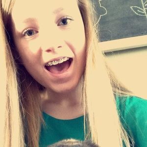 Meet your Posher, Aliza