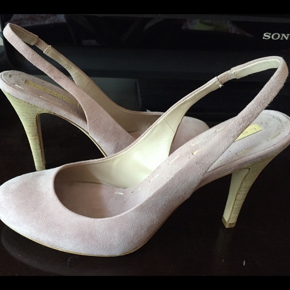 La Fenice Pink Suede Pumps