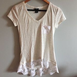 cute lace v-neck tee ! beautiful white lace detail