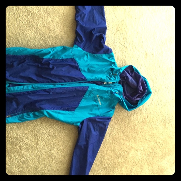 Colombia sports rain coat