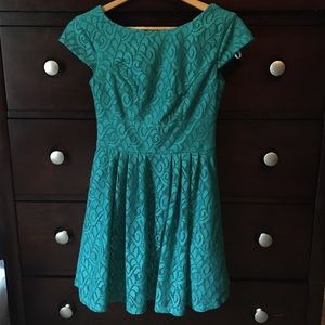 🎉CLOSET SALE🎉 turquoise cocktail dress💎