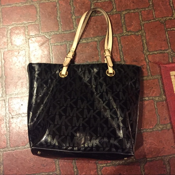 Michael Kors purse
