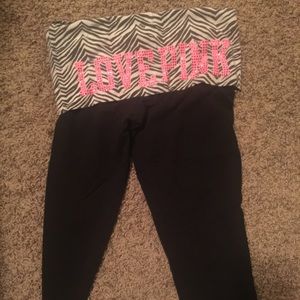 Black cut off VS capris