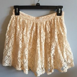lace skirt