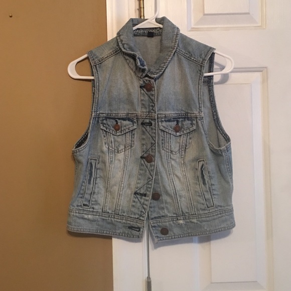 Cut off jean jacket