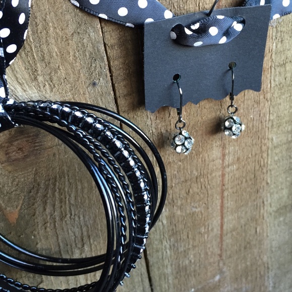 Jewelry - Black Laquer/Rhinestone Earrings & Bangles Bundle