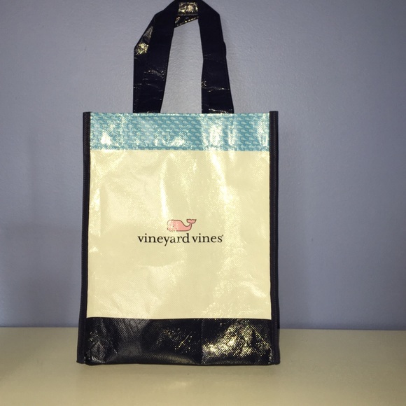 Vineyard vines bag