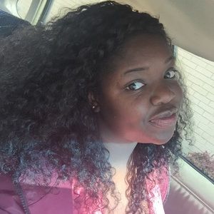 Meet your Posher, Meosha