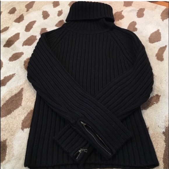 Vince Theory Turtleneck Sweater