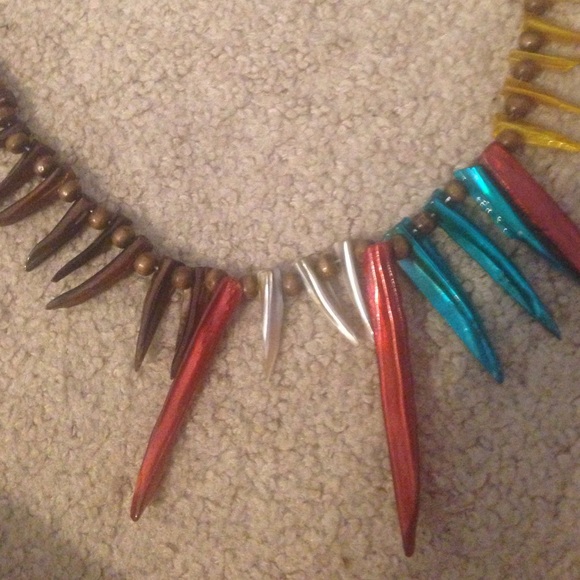 NeckLace - Picture 2 of 4
