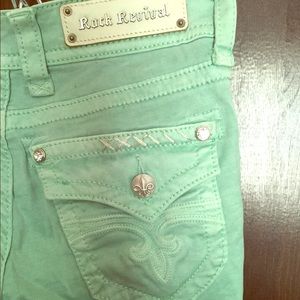 Rock Revival Skinny Jeans