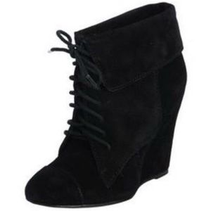 ✨STEVEN by Steve Madden Daran Booties✨