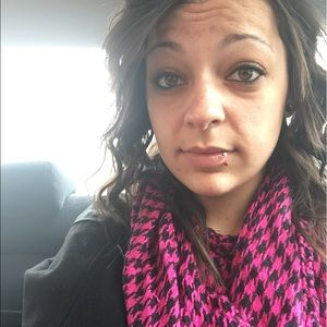 Meet your Posher, Sierra