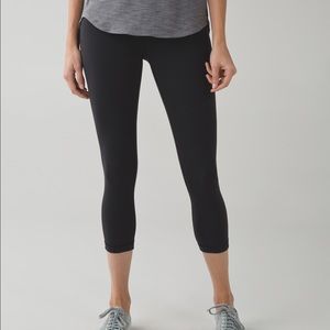 Lululemon wunder under crop leggings
