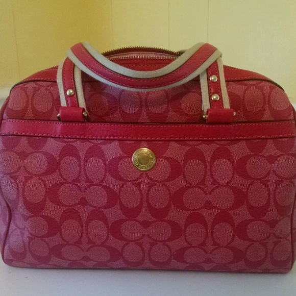 Pink purse - Picture 2 of 4