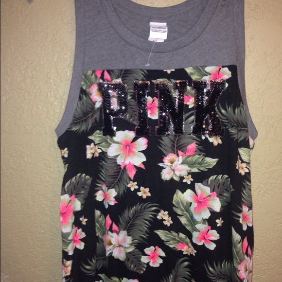 Nwt Victoria secret bling top