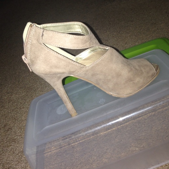 Chinese Laudry Shoes.