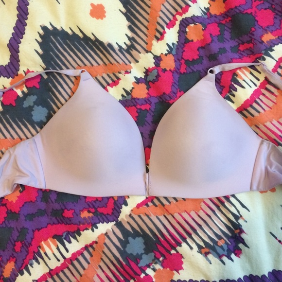 Victoria's Secret lavender t-shirt bra 34 b