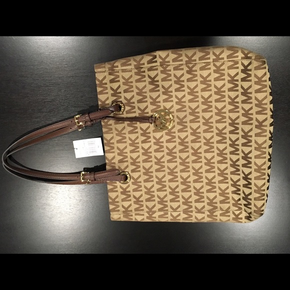 **SALE** Michael Kors tote