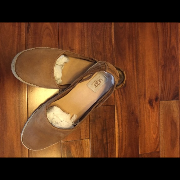 Sandals suede UGGS SZ 7