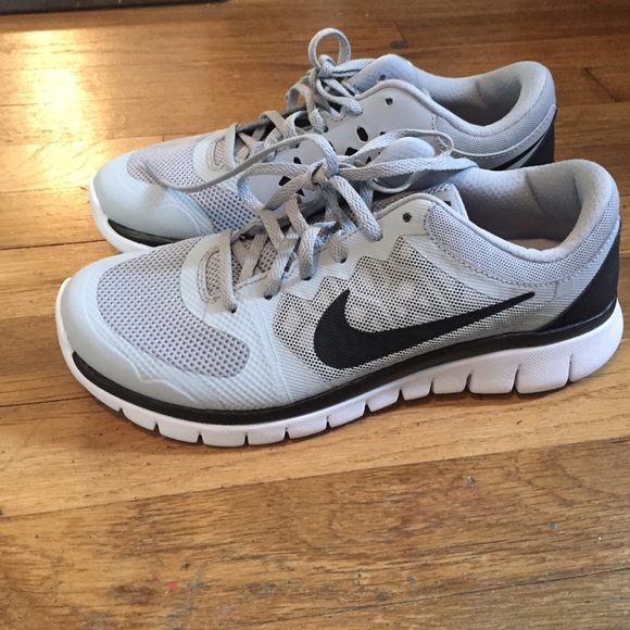 LAST DAY ❤️❤️❤️❤️ Nike flex 2015