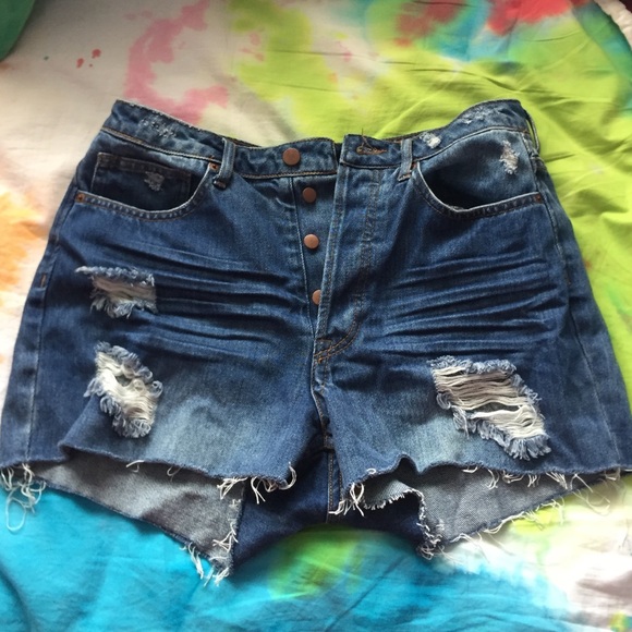 H&M destroyed high waisted shorts