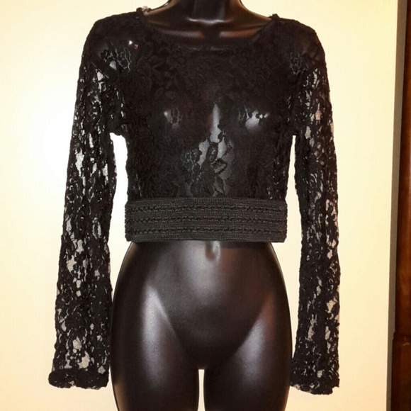 New.....Lace Crop Top