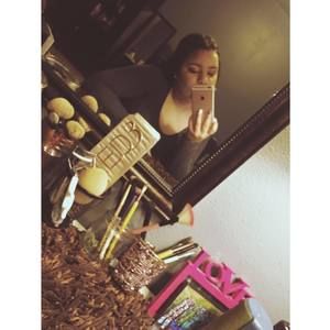 Meet your Posher, Jackie