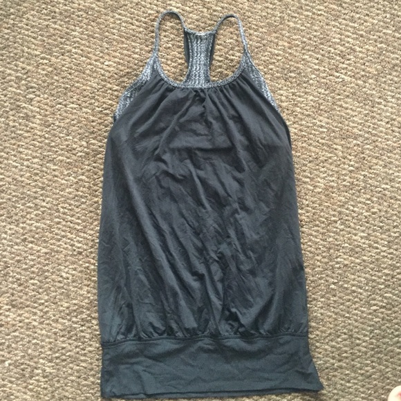 Lululemon top