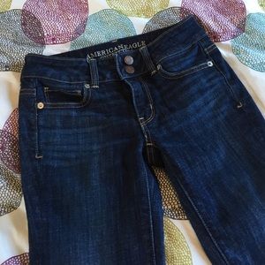 🌷Dark Wash Cropped Denim🌷