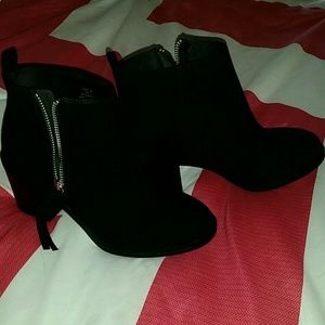 Black suede bootie
