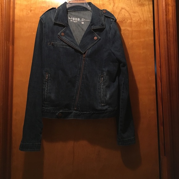 GAP Jackets & Blazers - Jean jacket