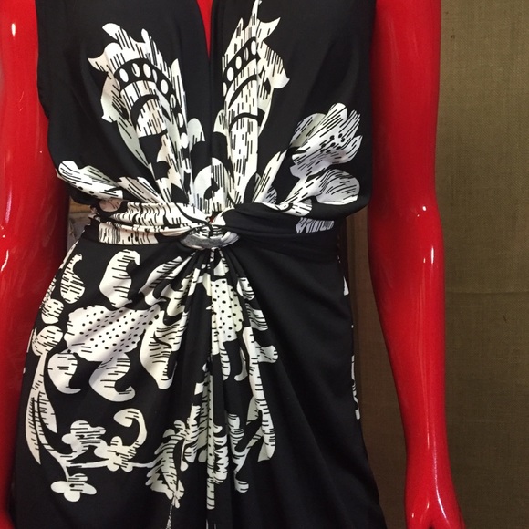 Beautiful black / white jersey dress with tie