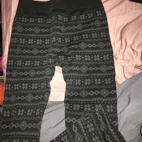 LEGGINGS