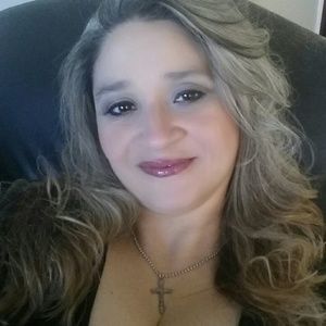 Meet your Posher, Vanessa