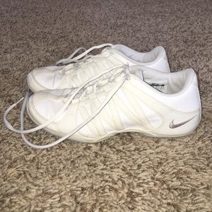 Nike cheer shoes
