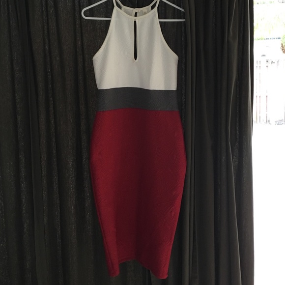 sleaveless dress